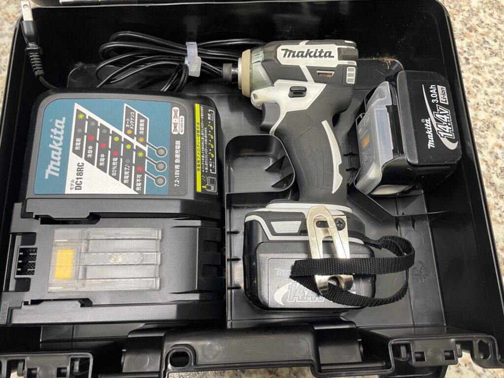 電動工具　インパクトドライバー　makita/マキタ　TD137DRFXW　買取ました　エコログ諫早多良見店