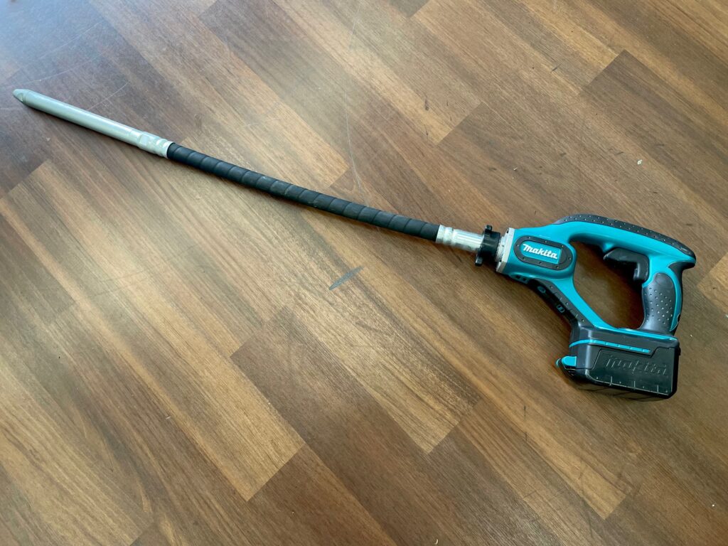 電動工具　充電式コンクリートバイブレーター　makita/マキタ　VR350D　買取ました　エコログ佐世保相浦店