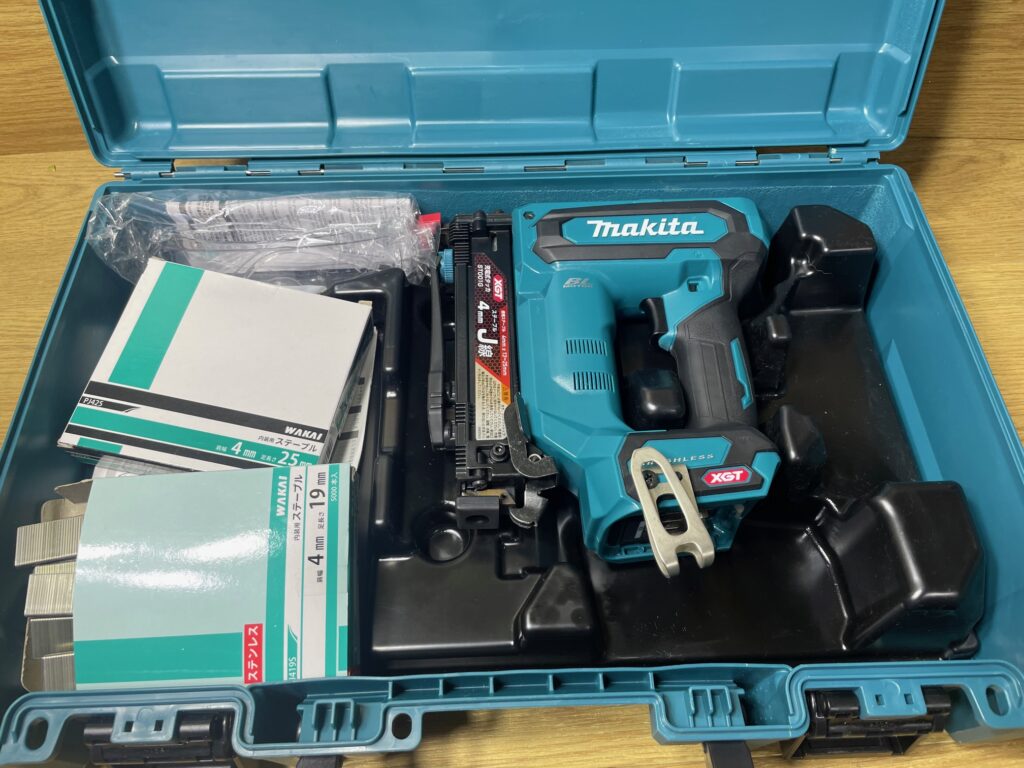 電動工具　充電式タッカ　makita/マキタ　ST001GRDX　買取ました　エコログ佐世保相浦店